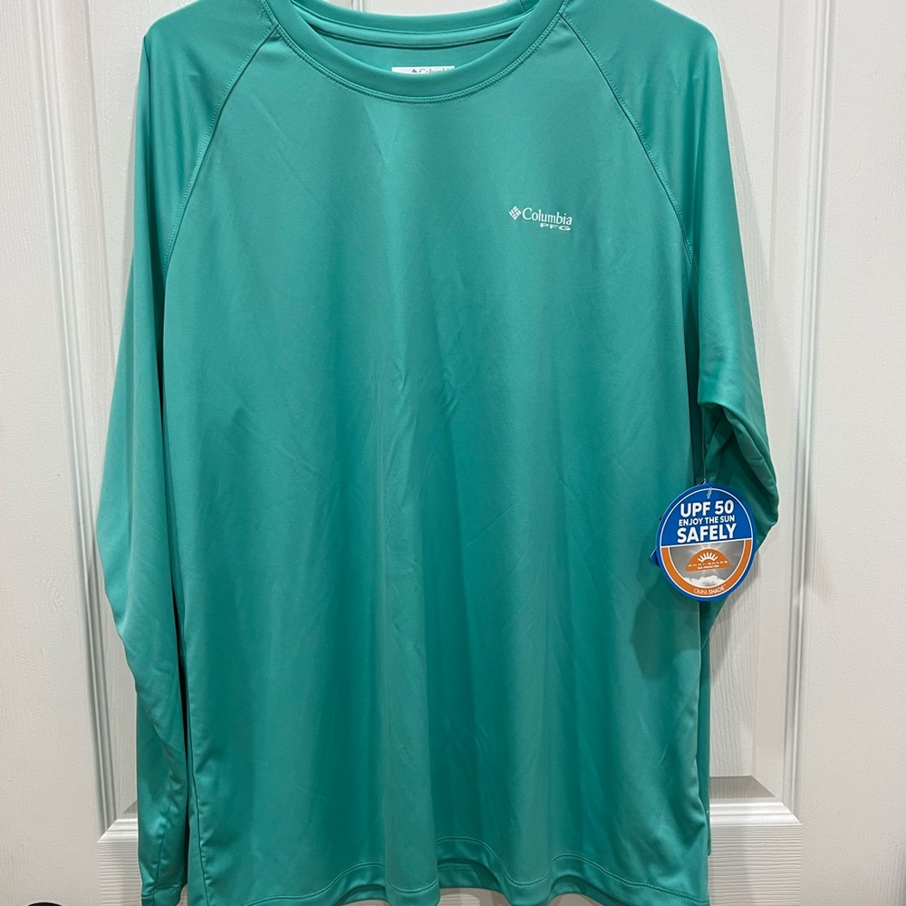 Columbia women’s UPF 50 long sleeve shirt. New with Tags. Size 1X